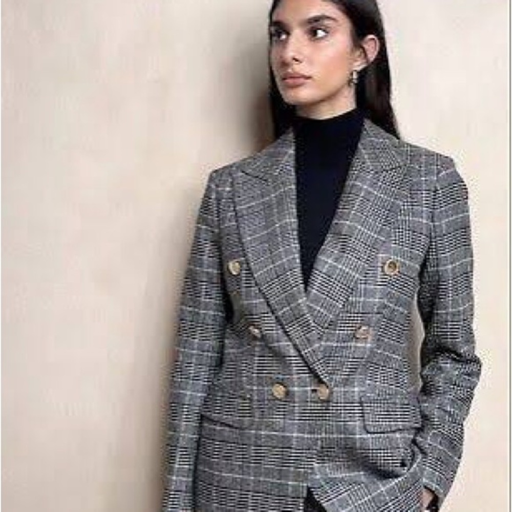 Banana Republic Black and Gray Plaid Captain’s Blazer